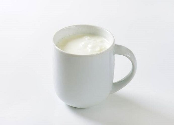 Retirez la tasse de yaourt